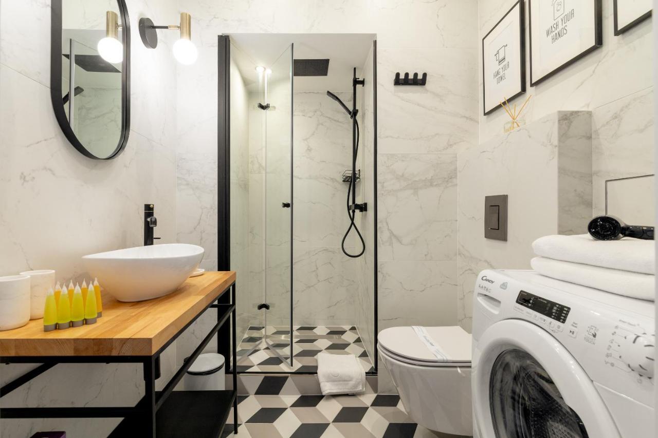 Metro Politechnika Cosy Apartment Warszawa Exteriör bild